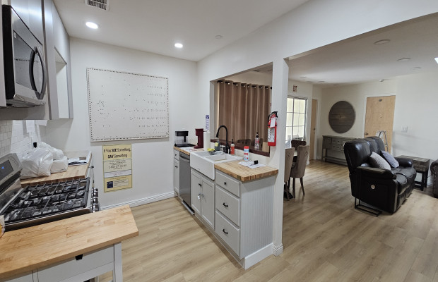 Board and Care in Canyon Country California 91387 at easeplacement.com - Ease Placement