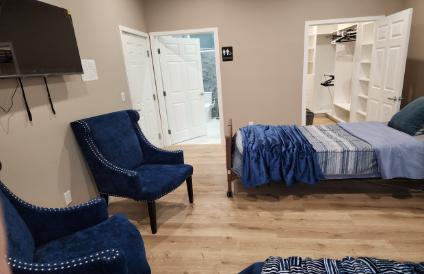 Board and Care in Van Nuys California 91406 at easeplacement.com - Ease Placement