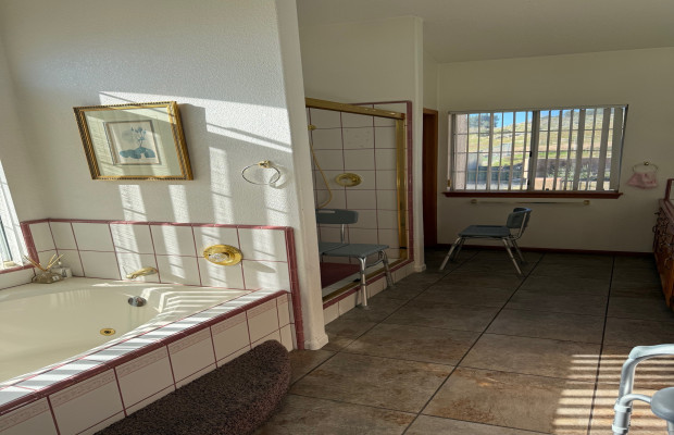 Board and Care in Hesperia California 92345 at easeplacement.com - Ease Placement