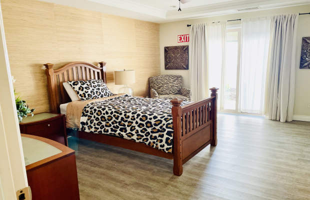 Board and Care in Buena Park California 90621 at easeplacement.com - Ease Placement