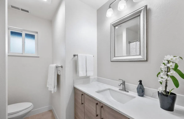 Board and Care in Santa Rosa California 95405 at easeplacement.com - Ease Placement