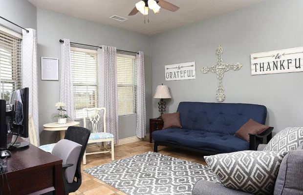Board and Care in Thousand Oaks California 91360 at easeplacement.com - Ease Placement