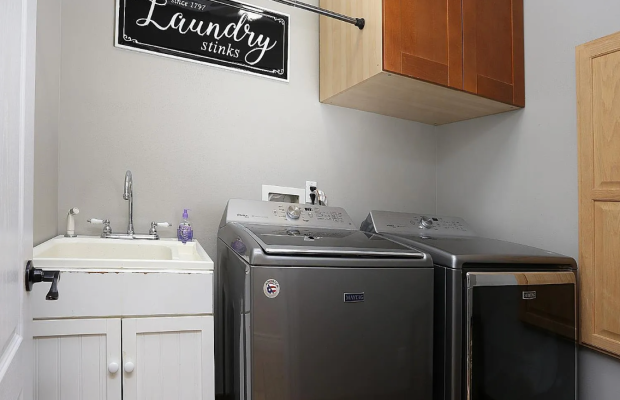 Board and Care in Thousand Oaks California 91360 at easeplacement.com - Ease Placement