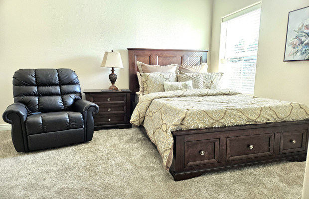 Assisted Living in Clovis California 93619 at easeplacement.com - Ease Placement