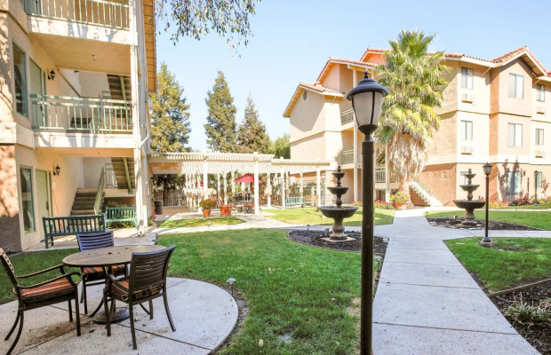 Assisted Living in Tracy California 95376 at easeplacement.com - Ease Placement