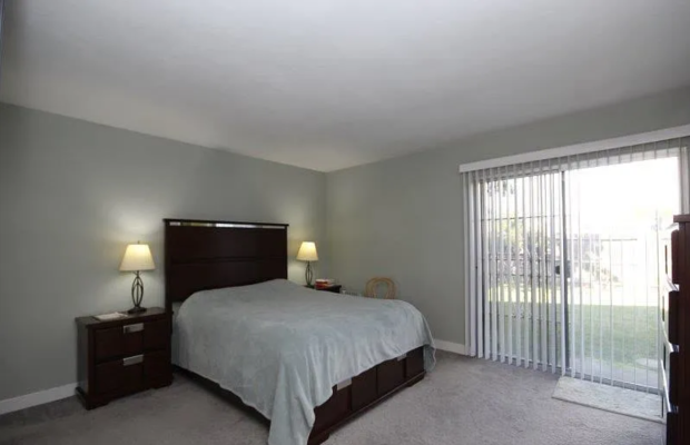 Board and Care in Sacramento California 95828 at easeplacement.com - Ease Placement