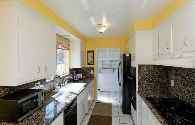 Board and Care in West Hills California 91307 at easeplacement.com - Ease Placement