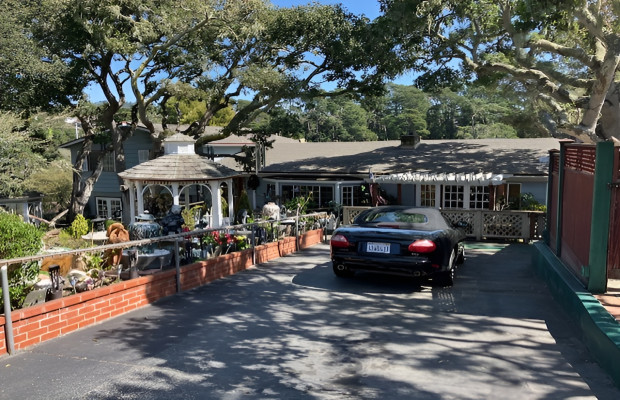 Board and Care in Carmel California 93923 at easeplacement.com - Ease Placement