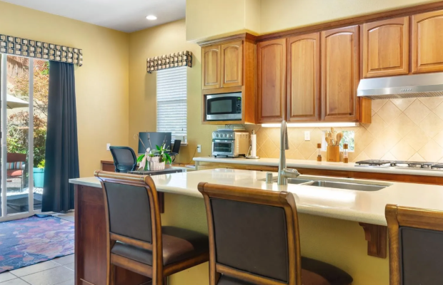 Board and Care in Vallejo California 94591 at easeplacement.com - Ease Placement