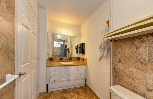 Board and Care in Sacramento California 95842 at easeplacement.com - Ease Placement