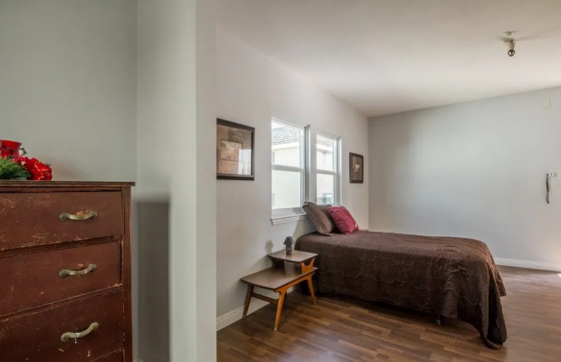Assisted Living in Santa Monica California 90403 at easeplacement.com - Ease Placement
