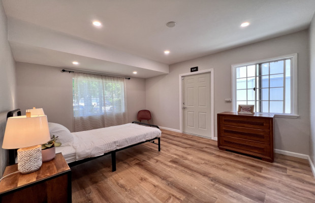 Board and Care in Tarzana California 91356 at easeplacement.com - Ease Placement