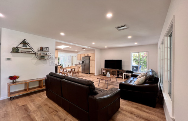Board and Care in Tarzana California 91356 at easeplacement.com - Ease Placement