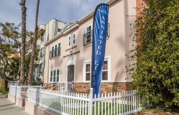 Assisted Living in Santa Monica California 90403 at easeplacement.com - Ease Placement