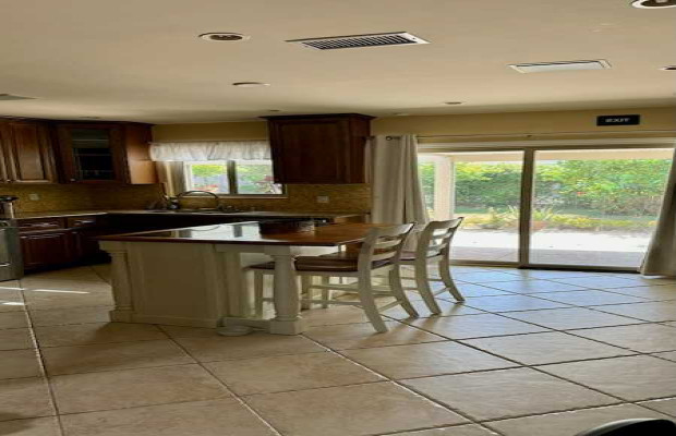 Board and Care in Tarzana California 91356 at easeplacement.com - Ease Placement