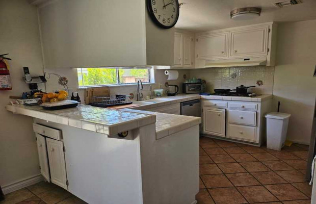 Board and Care in Oak Park California 91377 at easeplacement.com - Ease Placement