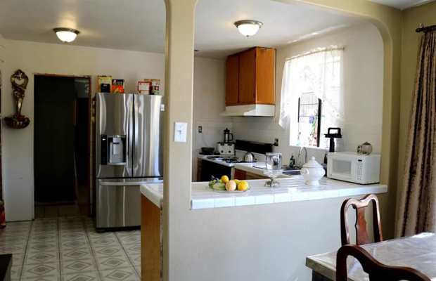 Board and Care in North Hollywood California 91605 at easeplacement.com - Ease Placement