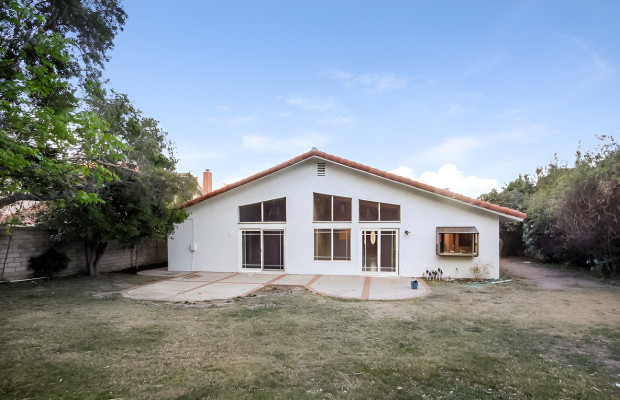 Board and Care in Porter Ranch California 91326 at easeplacement.com - Ease Placement