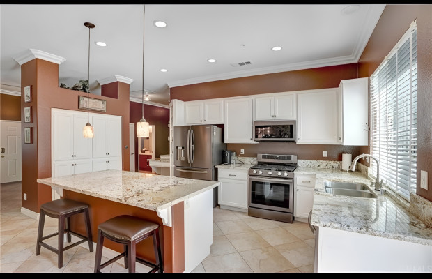 Board and Care in Fontana California 92336 at easeplacement.com - Ease Placement