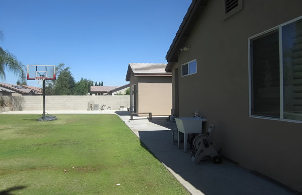 Board and Care in Bakersfield California 93314 at easeplacement.com - Ease Placement