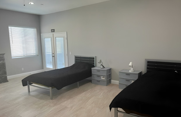 Board and Care in Fontana California 92335 at easeplacement.com - Ease Placement