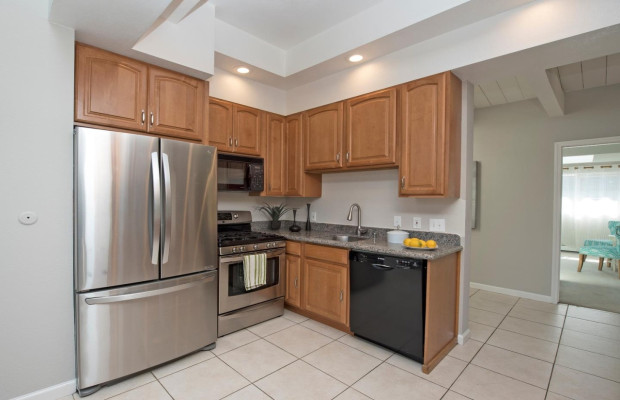 Board and Care in Redwood City California 94061 at easeplacement.com - Ease Placement
