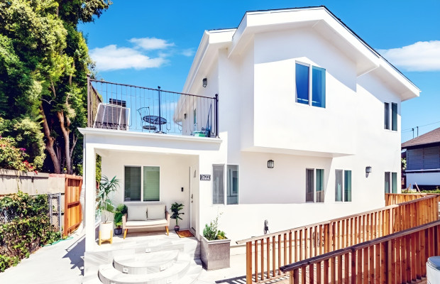 Board and Care in Los Angeles California 90035 at easeplacement.com - Ease Placement