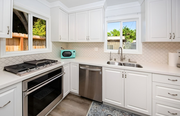 Board and Care in Los Angeles California 90035 at easeplacement.com - Ease Placement