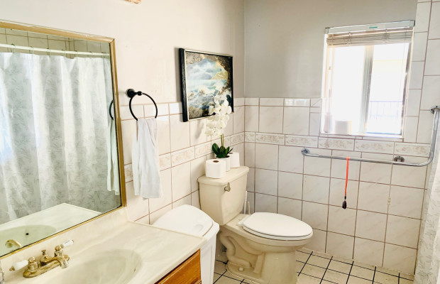 Board and Care in Anaheim California 92805 at easeplacement.com - Ease Placement