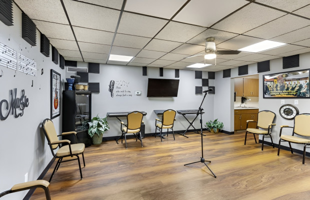 Assisted Living in Corona California 92879 at easeplacement.com - Ease Placement