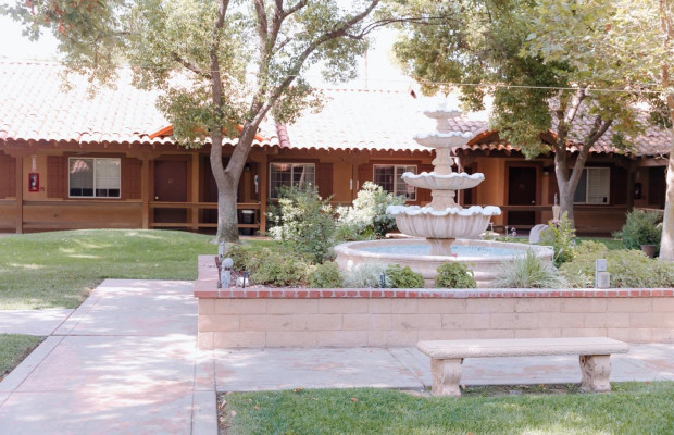 Assisted Living in Hemet California 92544 at easeplacement.com - Ease Placement