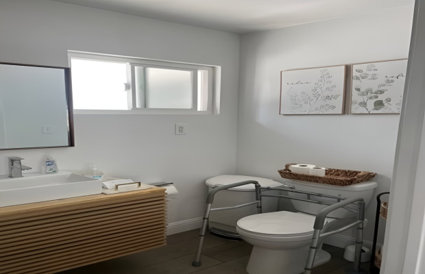 Board and Care in Corona California 92882 at easeplacement.com - Ease Placement