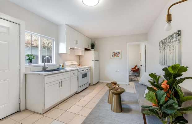 Board and Care in Oakland California 94603 at easeplacement.com - Ease Placement