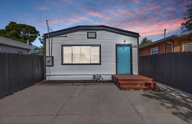 Board and Care in Oakland California 94603 at easeplacement.com - Ease Placement