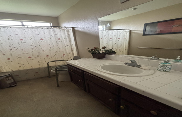 Board and Care in Fresno California 93723 at easeplacement.com - Ease Placement