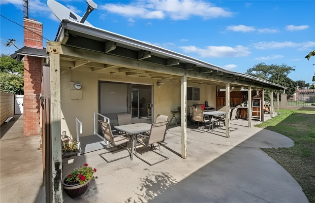 Board and Care in Anaheim California 92804 at easeplacement.com - Ease Placement