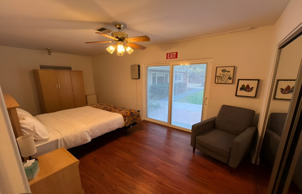 Board and Care in Northridge California 91325 at easeplacement.com - Ease Placement