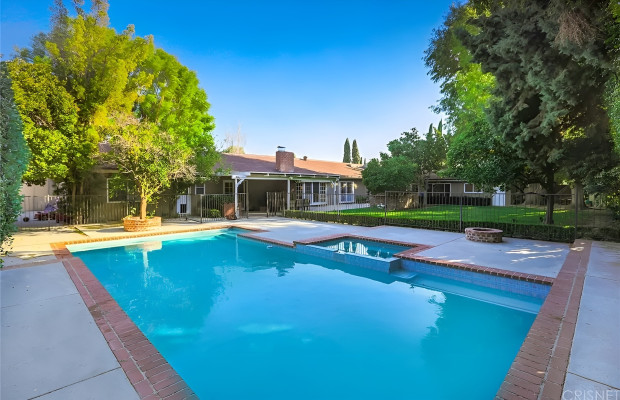 Board and Care in Northridge California 91325 at easeplacement.com - Ease Placement