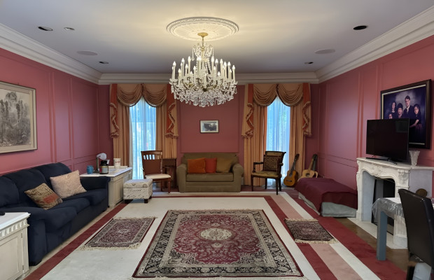 Board and Care in Anaheim California 92801 at easeplacement.com - Ease Placement