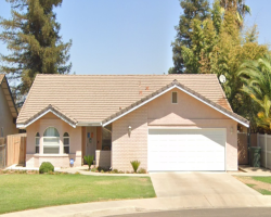 Board and Care in Visalia California 93292 at easeplacement.com - Ease Placement