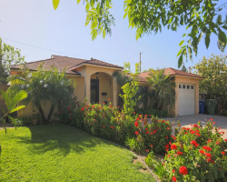 Board and Care in Tarzana California 91356 at easeplacement.com - Ease Placement